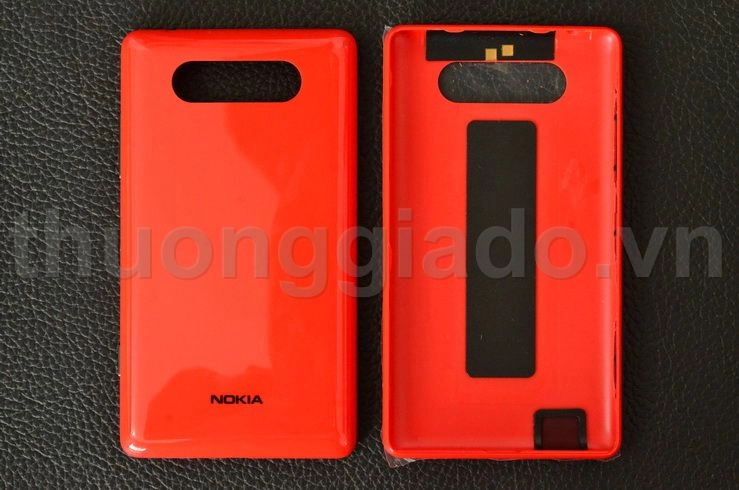 Thay nắp lưng, nắp đậy pin cho Nokia Lumia 820 ( ORIGINAL BACK COVER ) Thay nắp lưng, nắp đậy pin cho Nokia Lumia 820 ( ORIGINAL BACK COVER )